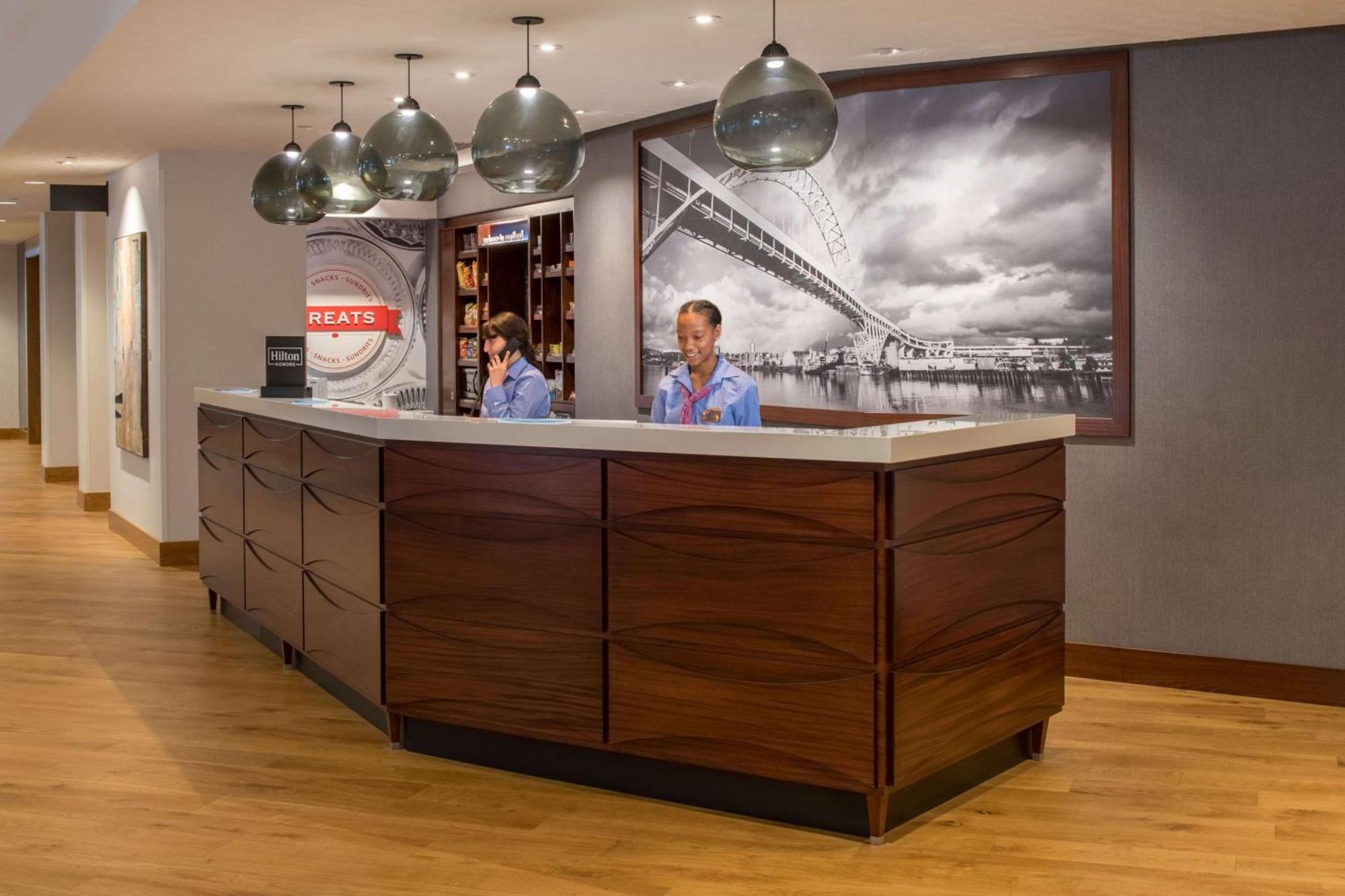 Hotel Hampton And By Hilton Portland-pearl District Portland